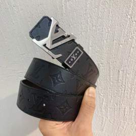 Picture of Louis Vuitton Belts _SKUfw224027132fw